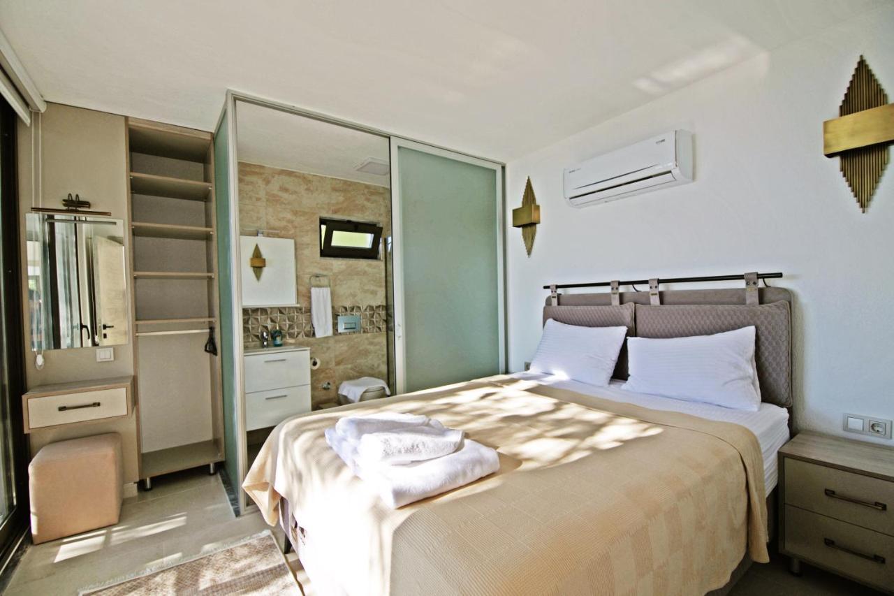 Villa With A Private Heated Pool, Jacuzzi, Overlooking Spectacular Views Of The Sea Kaş Exterior foto
